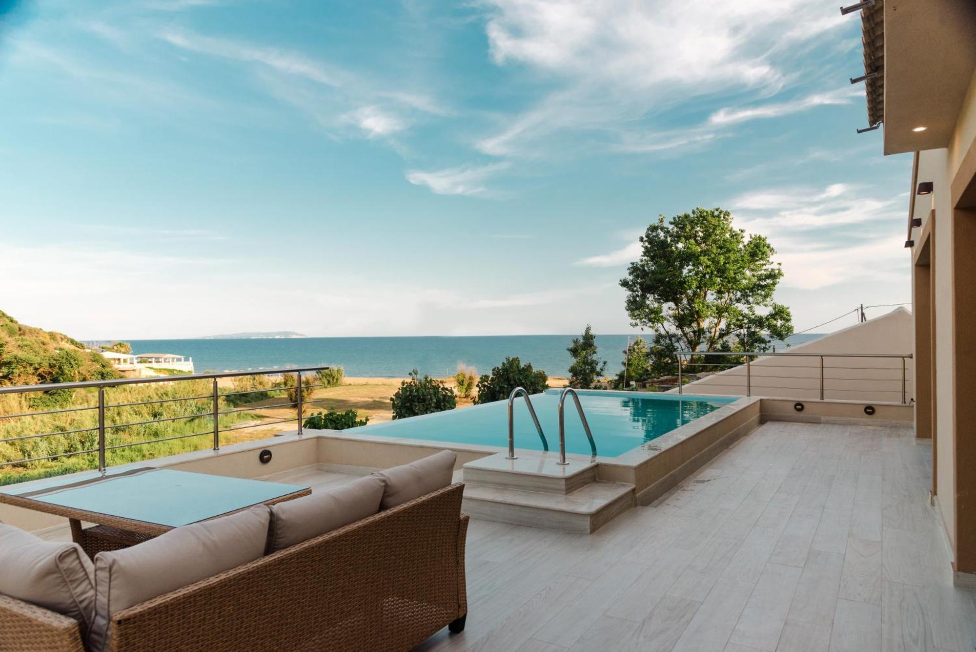 Villa Vasillis-Heated Swimming Pool With Infinity View Vitalades Bagian luar foto
