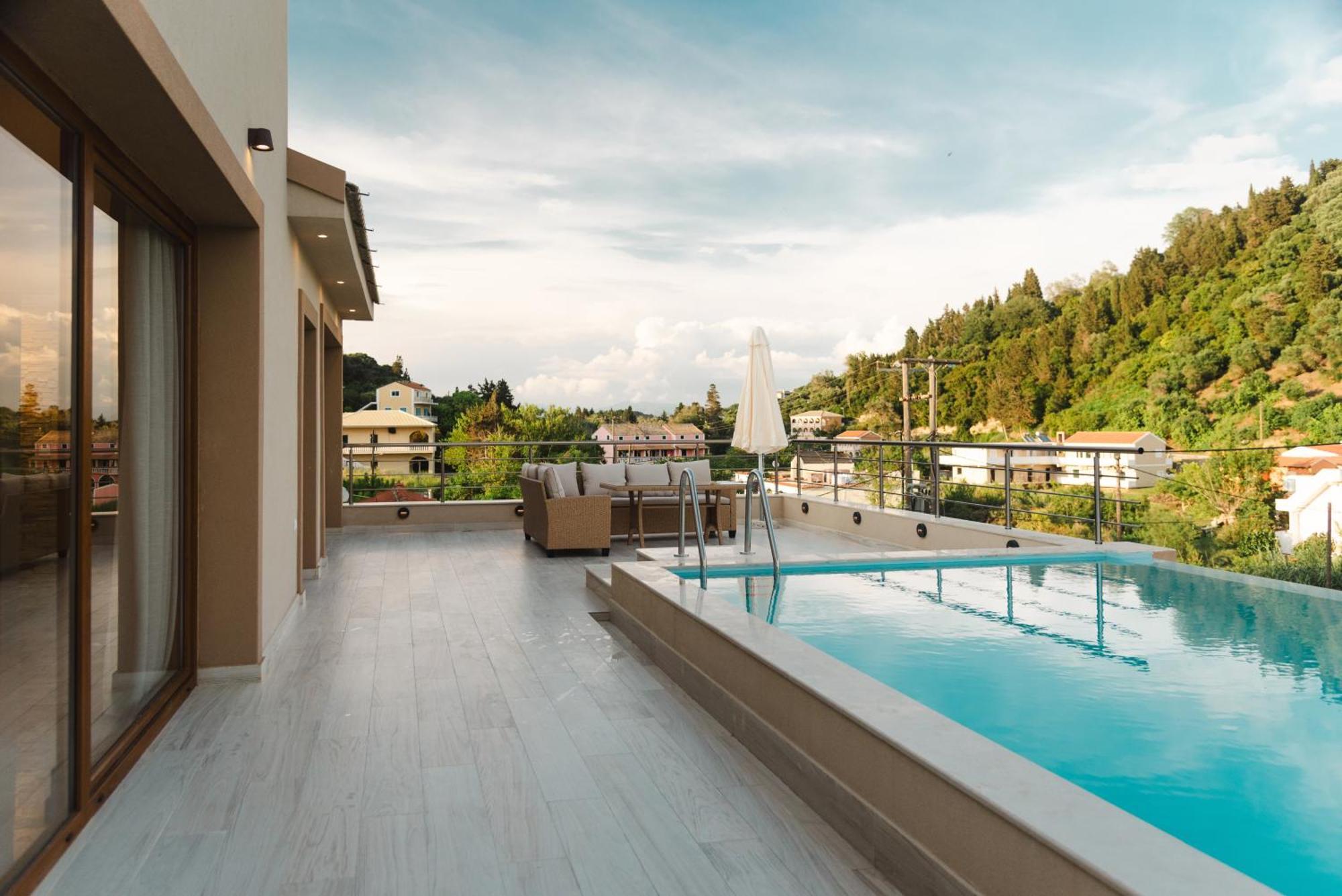 Villa Vasillis-Heated Swimming Pool With Infinity View Vitalades Bagian luar foto
