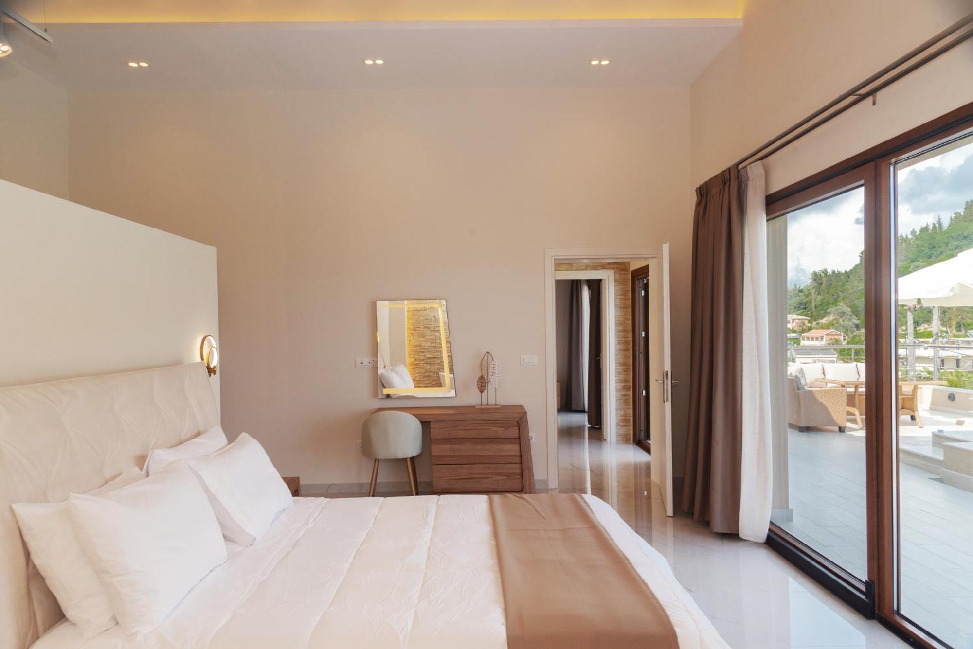 Villa Vasillis-Heated Swimming Pool With Infinity View Vitalades Bagian luar foto