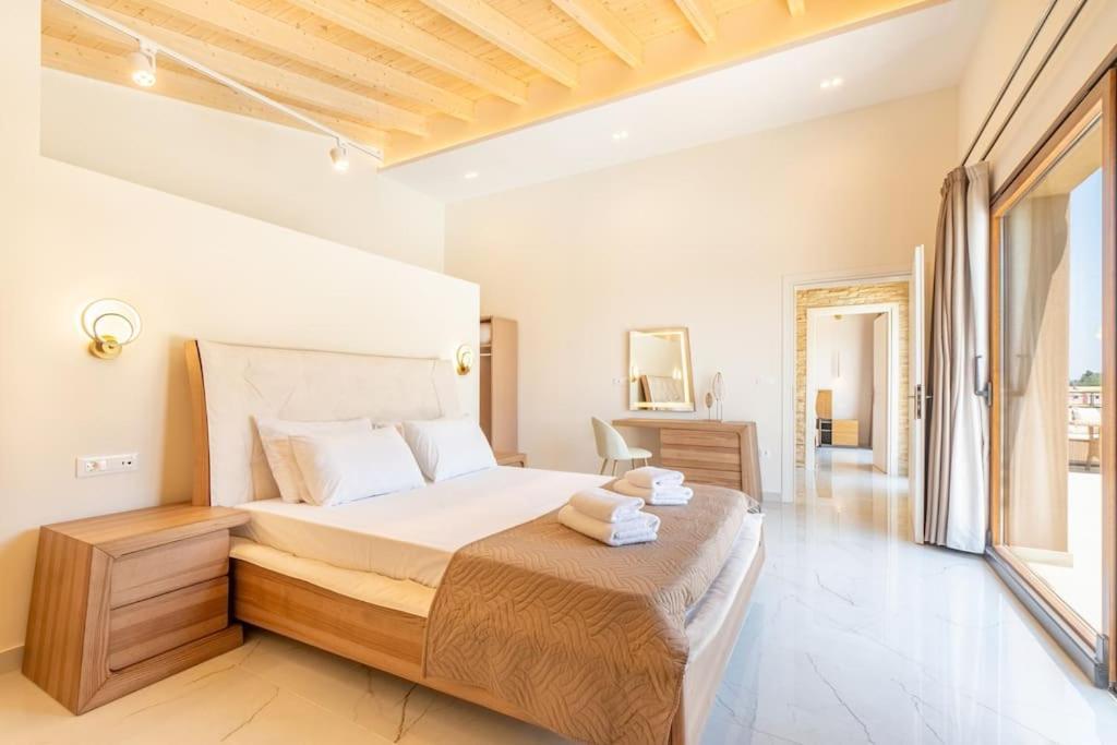 Villa Vasillis-Heated Swimming Pool With Infinity View Vitalades Bagian luar foto